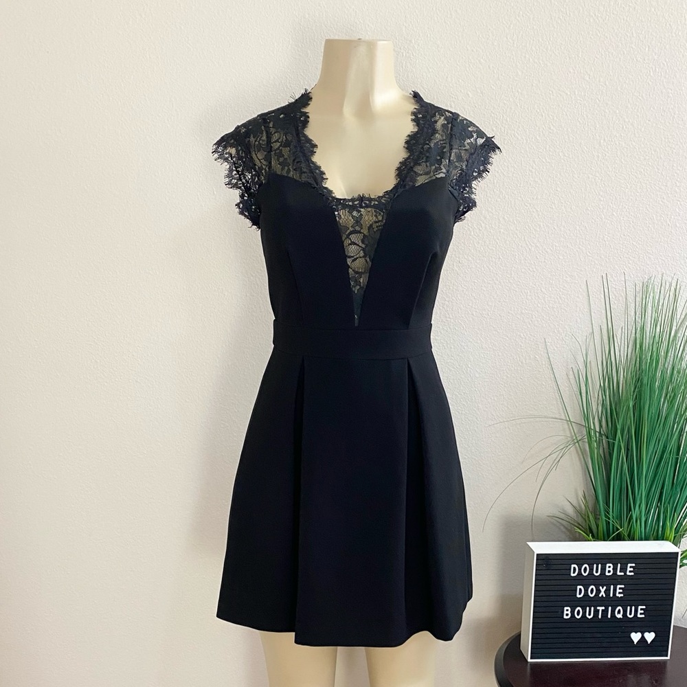 BCBGENERATION | Black Lace Back Pocket Mini Dress Sz 2